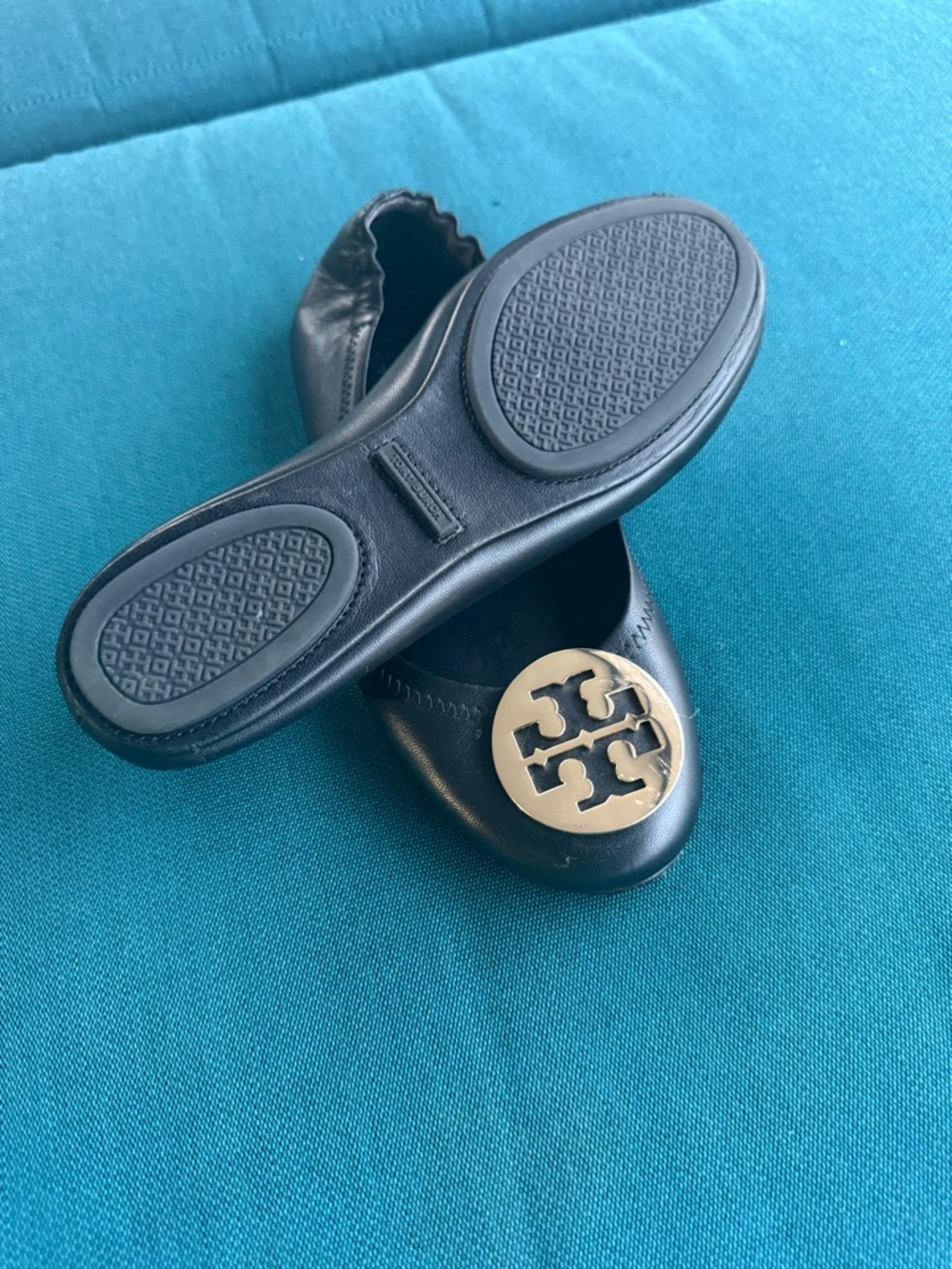 Tory Burch Black Leather Ballet Flats with Gold Logo Emblem - Picture 4 of 9
